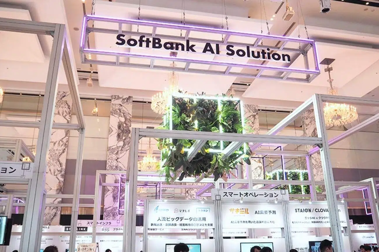 SoftBank expo display