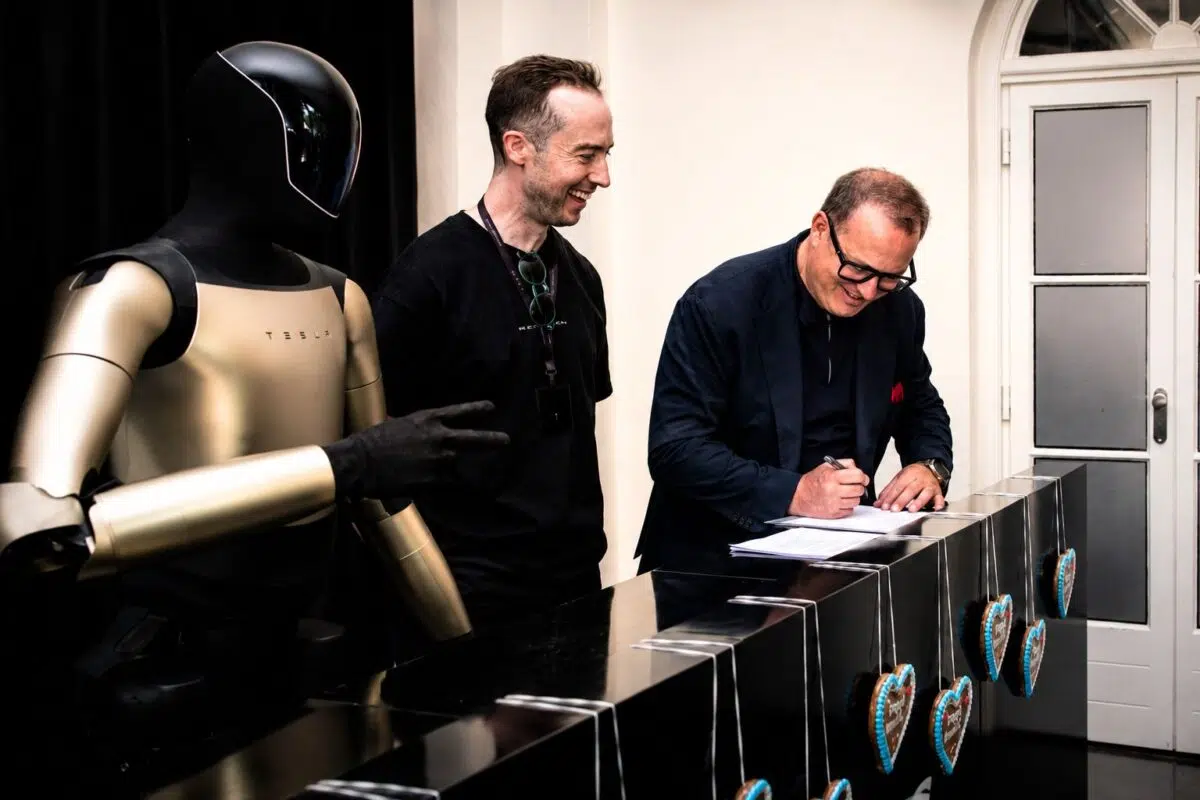 NatPower and Tesla agreement